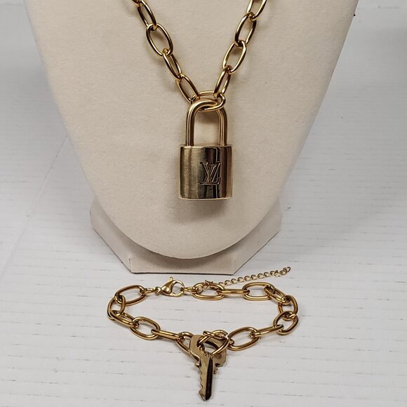 Authentic Louis Vuitton Padlock w/unbranded Stainless Steel Necklace & Bracelet - Picture 9 of 15